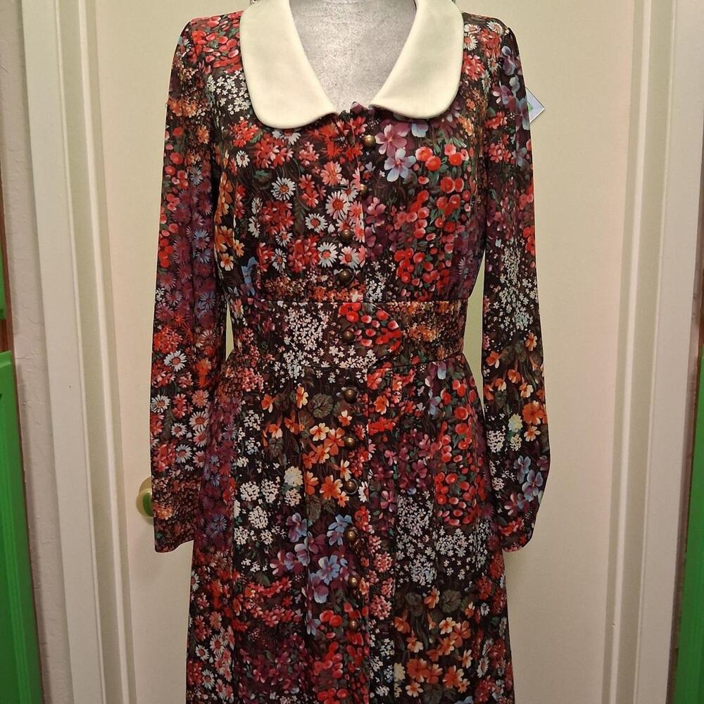 Vintage 70s floral print dress